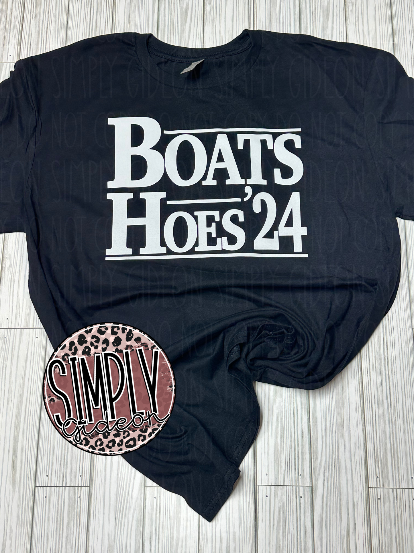 Boats Hoes 24 Tee